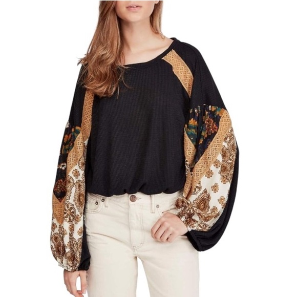 FREE PEOPLE Floral Casual Black Combo Cropped Waffle Knit Boho Oversized Top XS - Picture 1 of 11